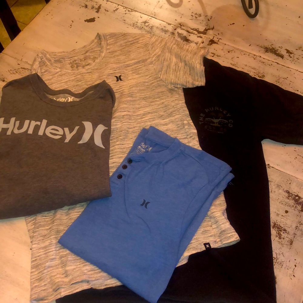 Lot of 4 small medium Hurley shirts men’s